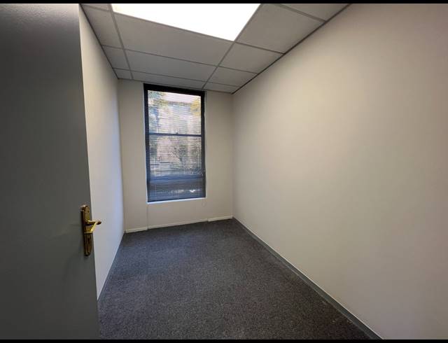 2,000M² OFFICE TO LET IN ROSEBANK